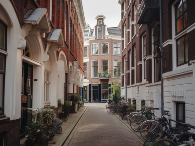 Explorer les quartiers nord dAmsterdam à pied: top urban walks guide