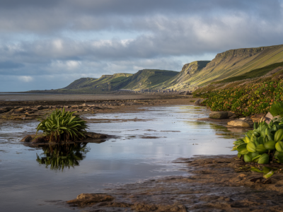 How to walk the coast from balnakeil to enamel bay at low tide without getting cut off by the tide